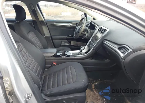 2016 Ford Fusion Se z USA, uszkodzony, nr VIN 1FA6P0H79G5106750